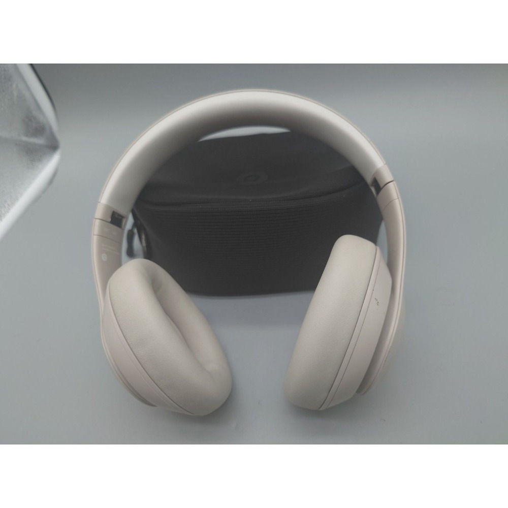 (YO) BEATS AUDIO HEADPHONES [GNH024728]